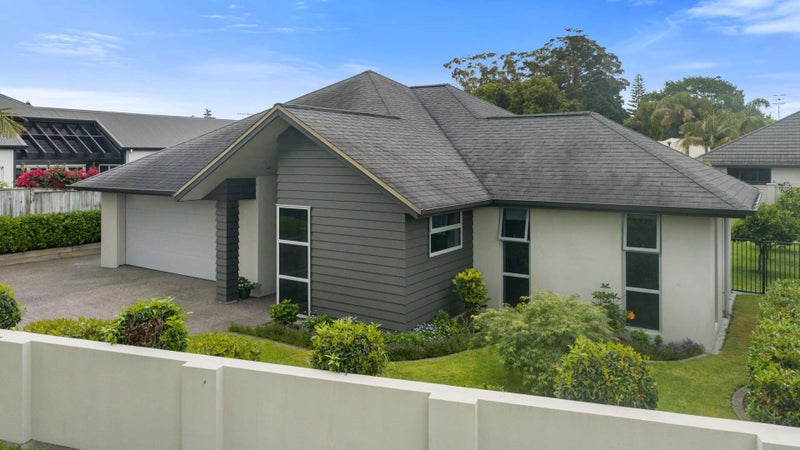 3 Hansard Place, Bethlehem, Tauranga - Carousel 1