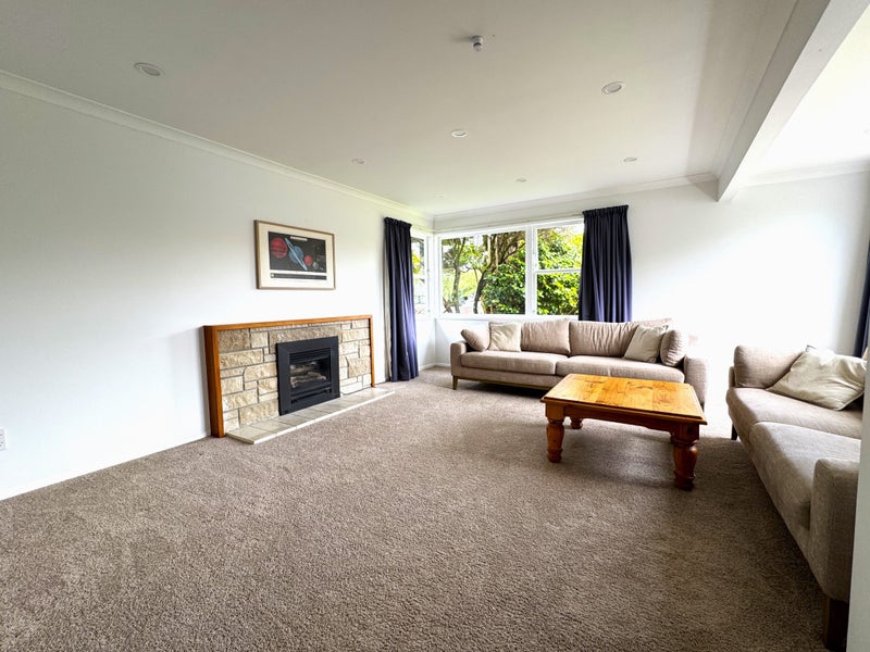 4 Oban Place, Awapuni, Palmerston North - Carousel 2