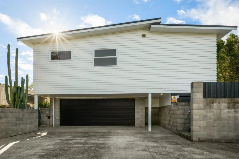 21 Evans Street, Waihi, Waihi - Carousel 17