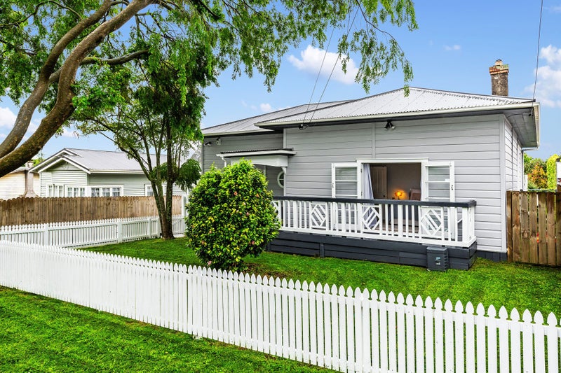 34 Lippiatt Road, Otahuhu, Auckland - Carousel 1