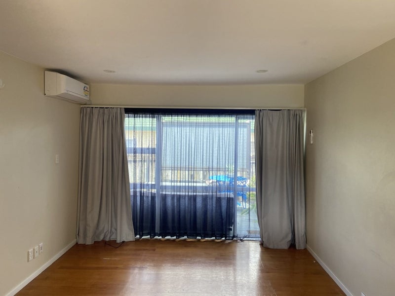 5/51 Heretaunga Avenue, Te Papapa, Auckland - Carousel 2
