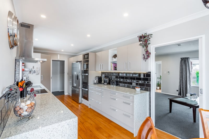 45 Totara Park Road, Clouston Park, Upper Hutt - Carousel 2