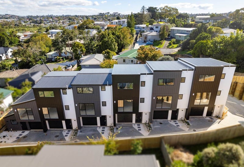 11A Bowman Road, Forrest Hill, Auckland - Carousel 1