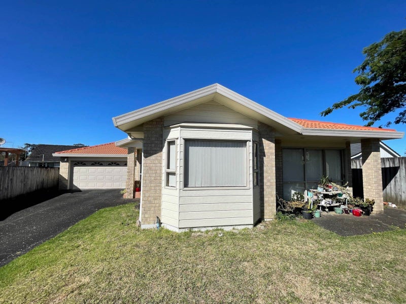 2 Youth Street, Mount Roskill, Auckland - Carousel 2