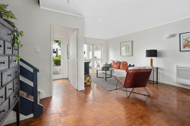 16 Gwilliam Place, Freemans Bay, Auckland - Carousel 2
