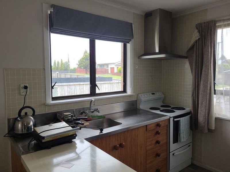 5 Lisa Crescent, Mangakakahi, Rotorua - Carousel 2