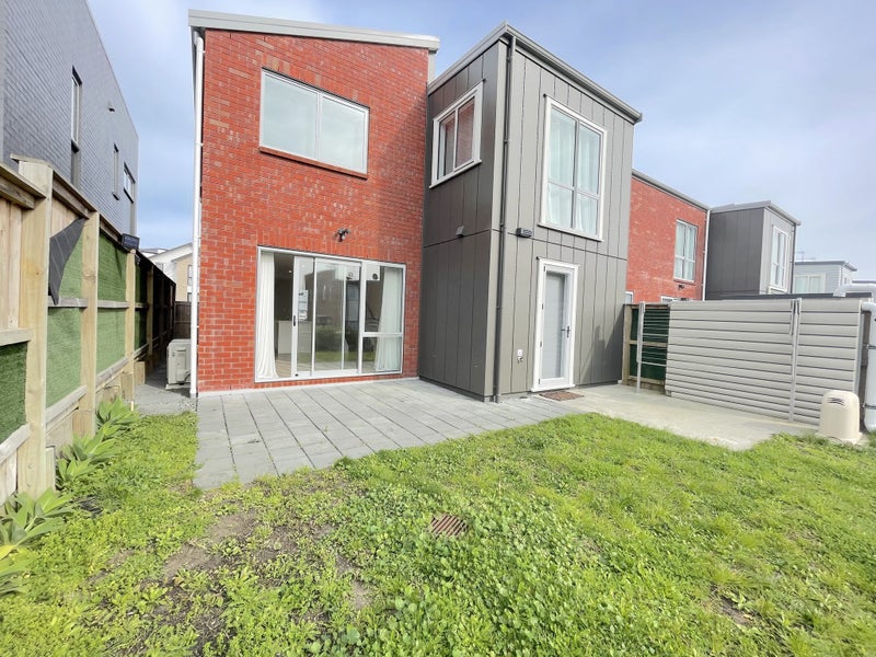 37 Ambar Ridge Avenue, Massey, Auckland - Carousel 13