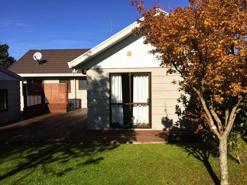 12 Matipo Crescent, Pukete, Hamilton - Carousel 9