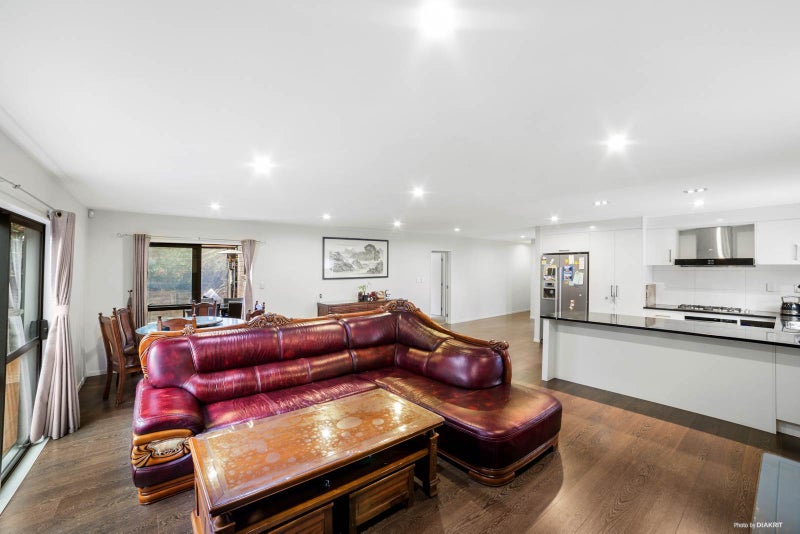 307A Albany Highway, Rosedale, Auckland - Carousel 1