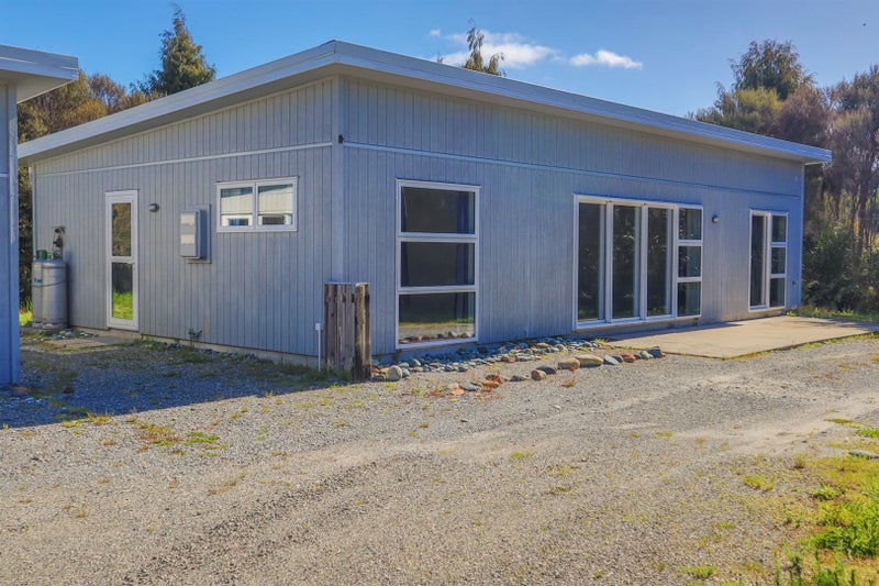 2 Munro Place, Hokitika - Carousel 2