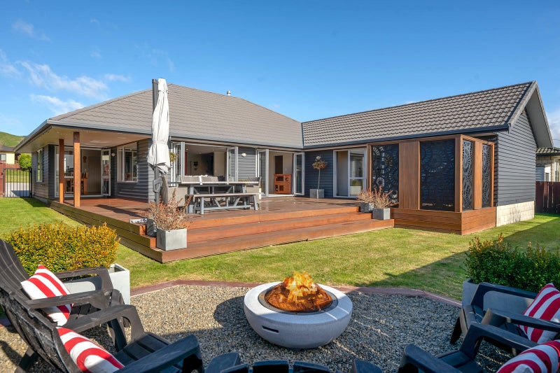 94 Basley Road, Owhata, Rotorua - Carousel 1