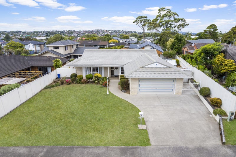 20 Fortunes Road, Half Moon Bay, Auckland - Carousel 2