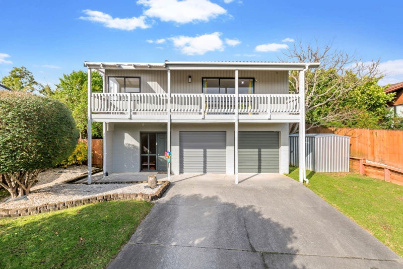 10 Photinia Place, Botany Downs, Auckland - Carousel 1