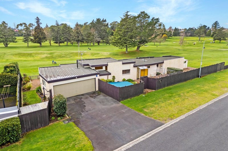 50 St Andrews Terrace, St Andrews, Hamilton - Carousel 2