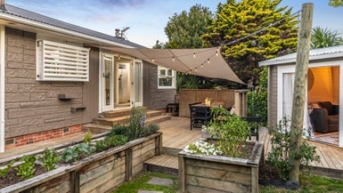 101 Stottholm Road, Titirangi, Auckland - Carousel 1