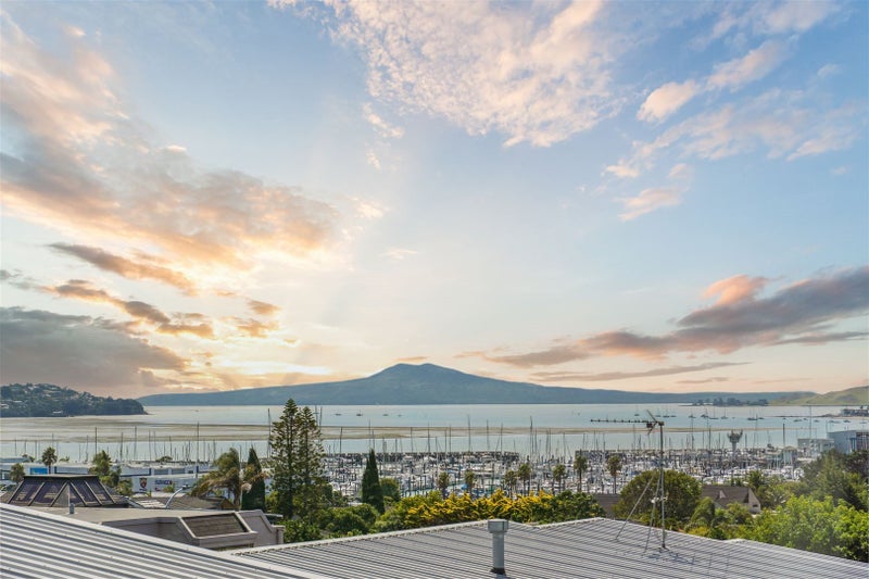 19C Sunderlands Road, Half Moon Bay, Auckland - Carousel 2