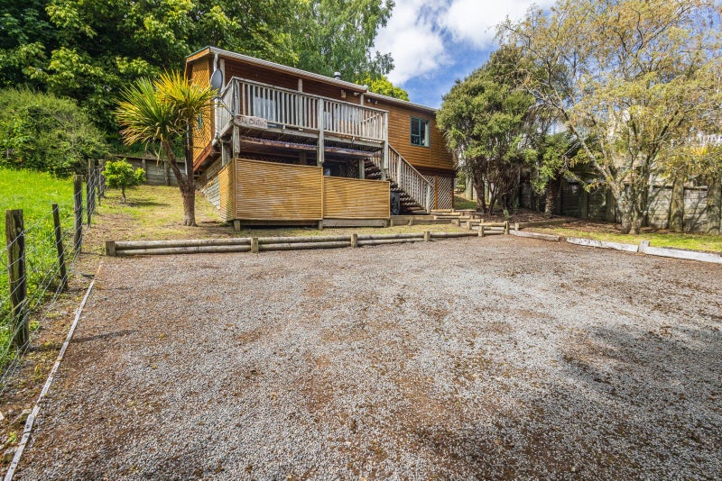 25A Foyle Street, Ohakune - Carousel 1