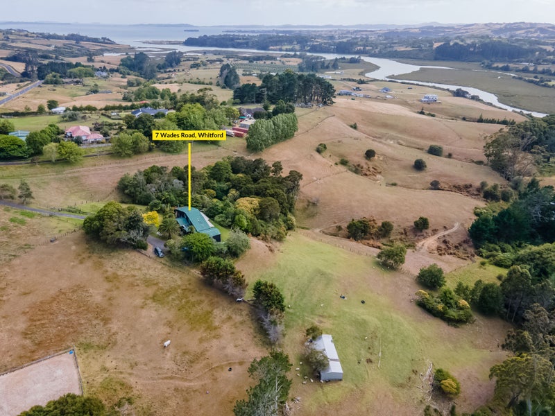 7 Wades Road, Howick - Carousel 2