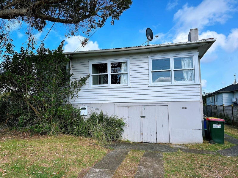 112 Lake Road, Northcote, Auckland - Carousel 2