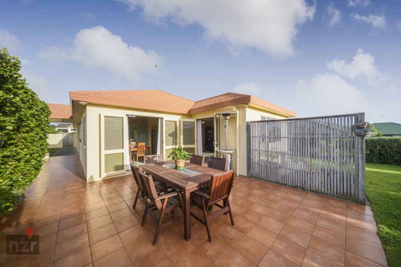 35 Logan Way, Kelvin Grove, Palmerston North - Carousel 1