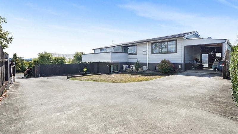 25A Pohutukawa Drive, Pukete, Hamilton - Carousel 1