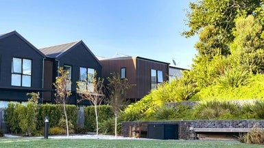 14 Kikorangi Lane, Mount Wellington, Auckland - Carousel 1