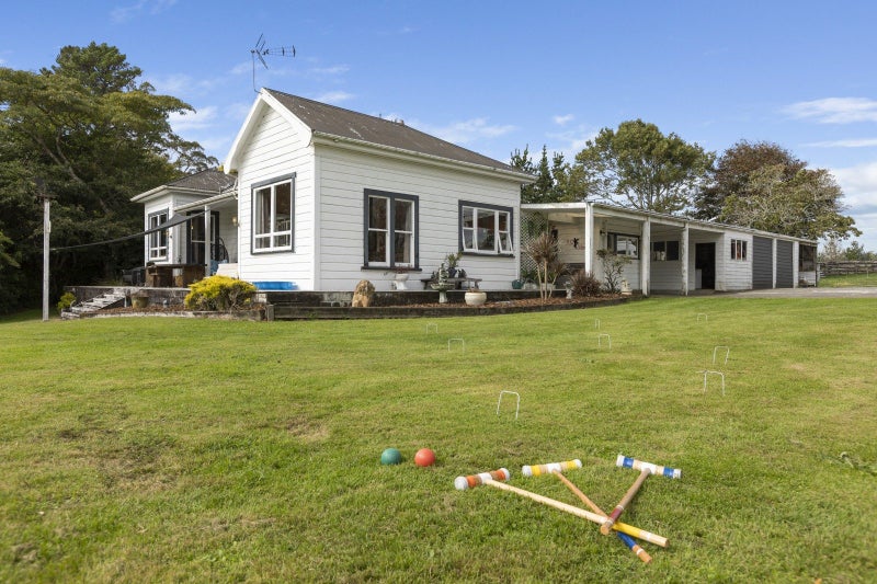 863 Mountain Road, Waiongana - Carousel 33