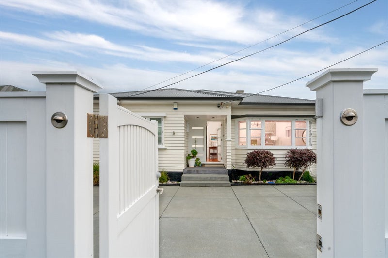 10 Bentinck Avenue, Strathmore Park, Wellington - Carousel 1