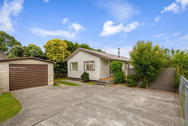 2/46 Delta Avenue, New Lynn, Auckland - Carousel 1