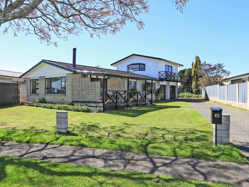 13 Spriggs Crescent, Greenmeadows, Napier - Carousel 18