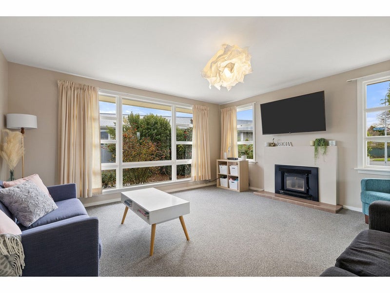 156 Warren Crescent, Hillmorton, Christchurch - Carousel 2