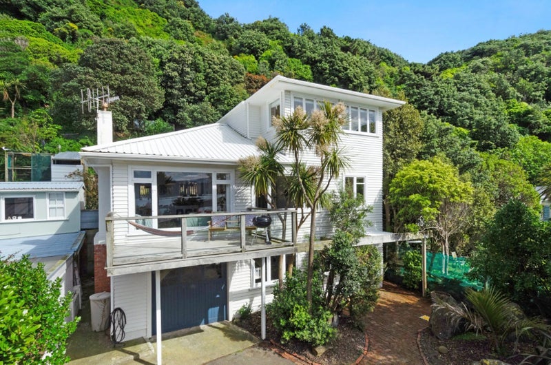 115 Breaker Bay Road, Breaker Bay, Wellington - Carousel 1