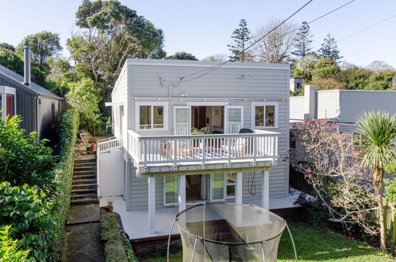 36 Standen Street, Karori, Wellington - Carousel 1
