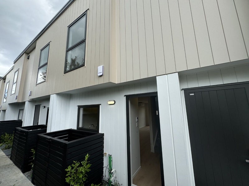 6/320 Rangatira Road, Beach Haven, Auckland - Carousel 2