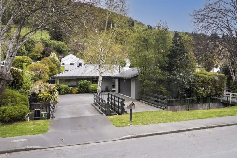 88 Bowenvale Avenue, Cashmere, Christchurch - Carousel 2