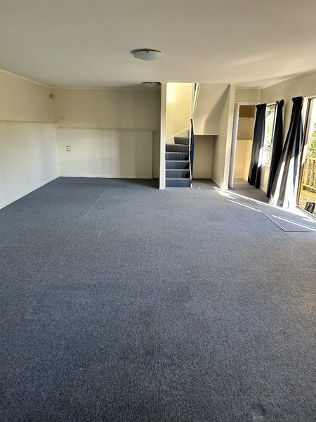 5 Kauri Grove, Lansdowne, Masterton - Carousel 2