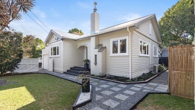 77A Canal Road, Avondale, Auckland - Carousel 1