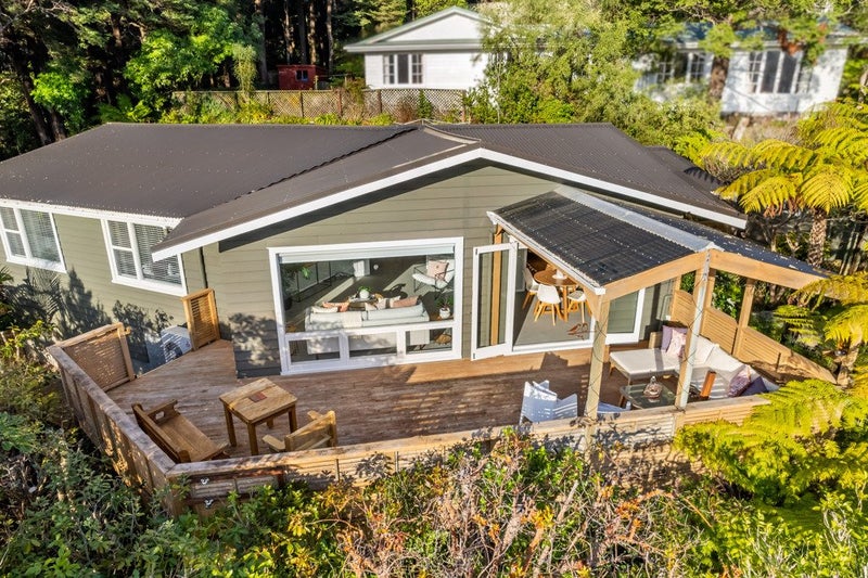 17A Blue Mountains Road, Silverstream, Upper Hutt - Carousel 1