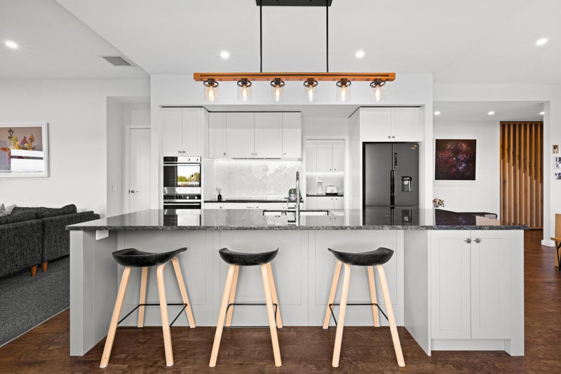 3 Ridgeway Terrace, Taradale, Napier - Carousel 2