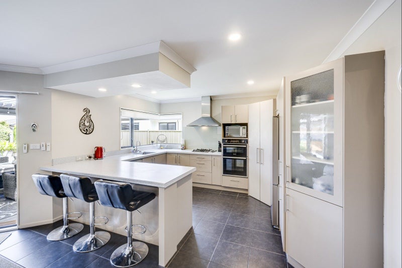 15 Pania Place, Poraiti, Napier - Carousel 2