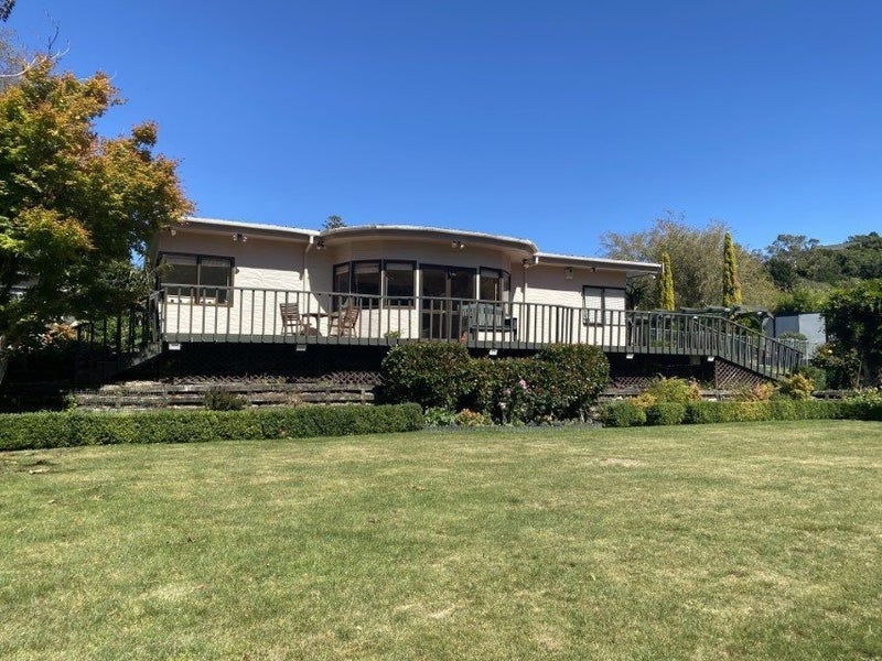 18 Corrondella Grove, Belmont, Lower Hutt - Carousel 1