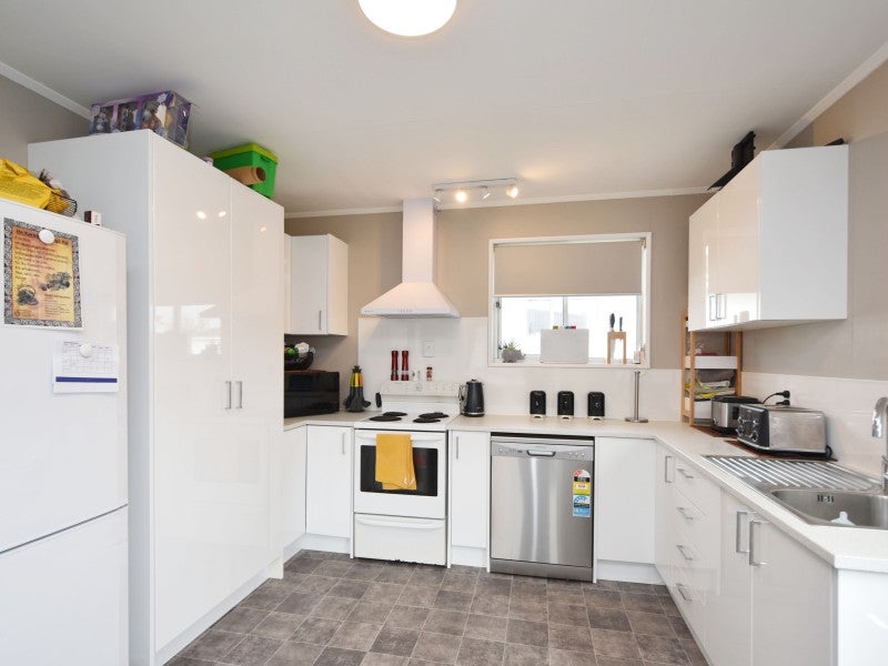 71 Waiau Crescent, Kingswell, Invercargill - Carousel 2