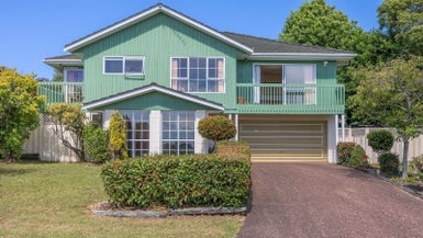 10 Manutara Avenue, Forrest Hill, Auckland - Carousel 1