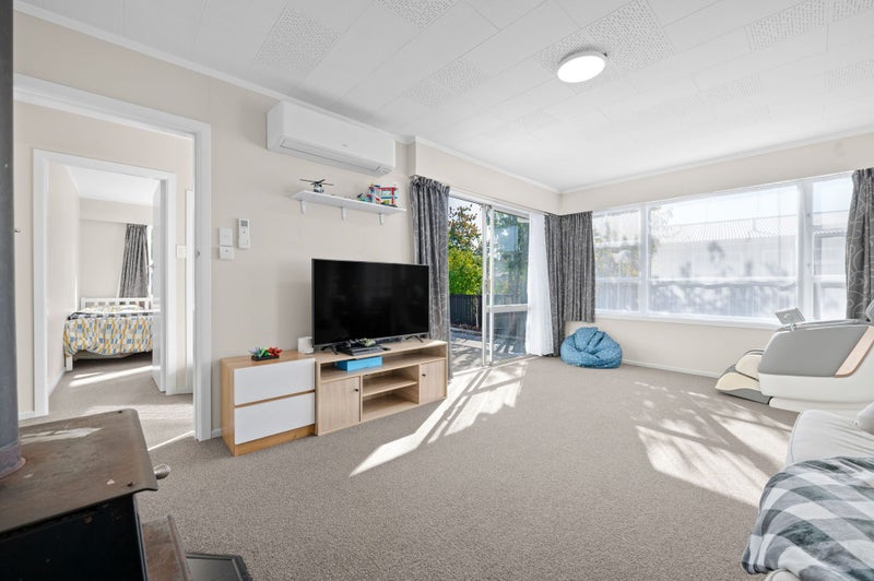 16 Caernarvon Street, Dinsdale, Hamilton - Carousel 2