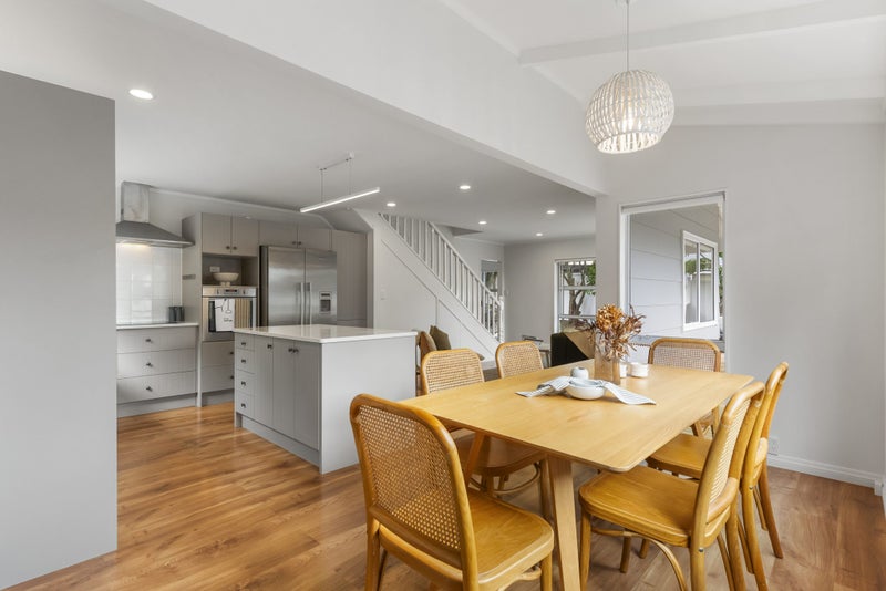 2/68 Matipo Road, Mairangi Bay, Auckland - Carousel 2