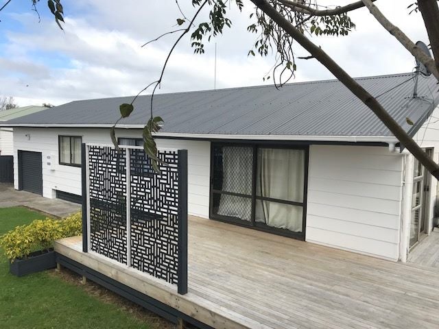 1/20 Lane Road, Weymouth, Auckland - Carousel 1