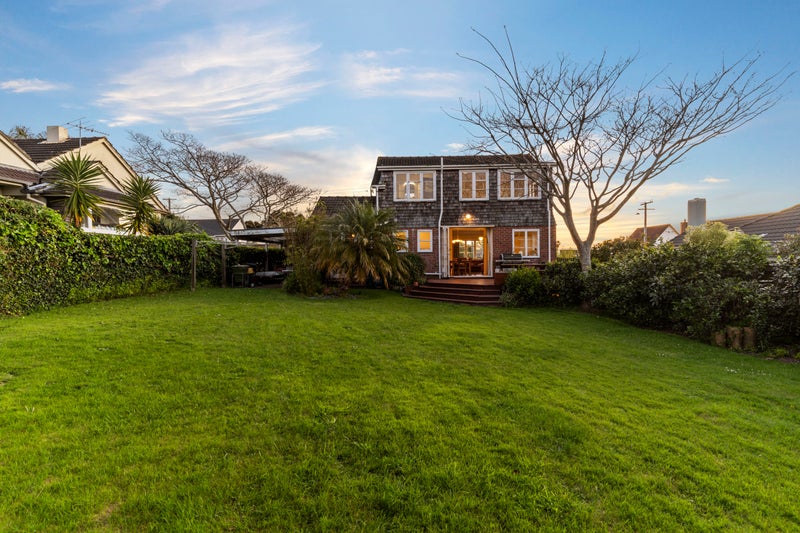11 Tirotai Crescent, Westmere, Auckland - Carousel 2