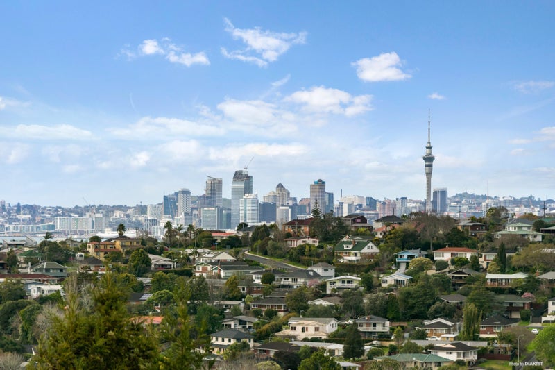 87B Stanaway Street, Hillcrest, Auckland - Carousel 2