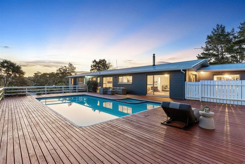 39 Lonely Track Road, Fairview Heights, Auckland - Carousel 1