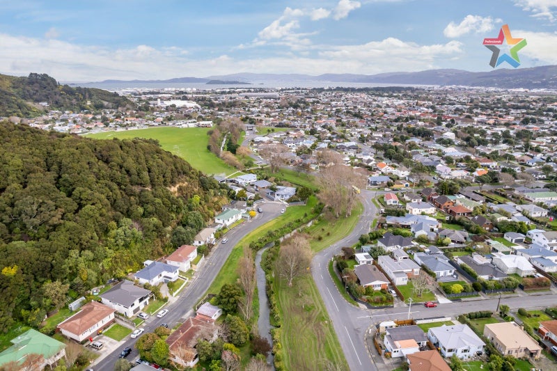 61 Cleary Street, Waterloo, Lower Hutt - Carousel 22